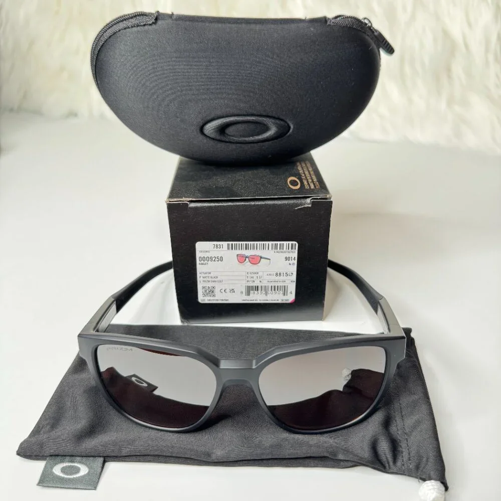 Oakley Men’s OO9250-0857 Actuator Sunglasses